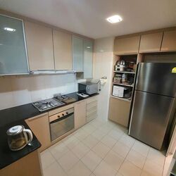 Grandeur 8 (D20), Condominium #575846921
